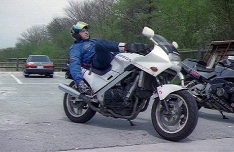 VFR750F